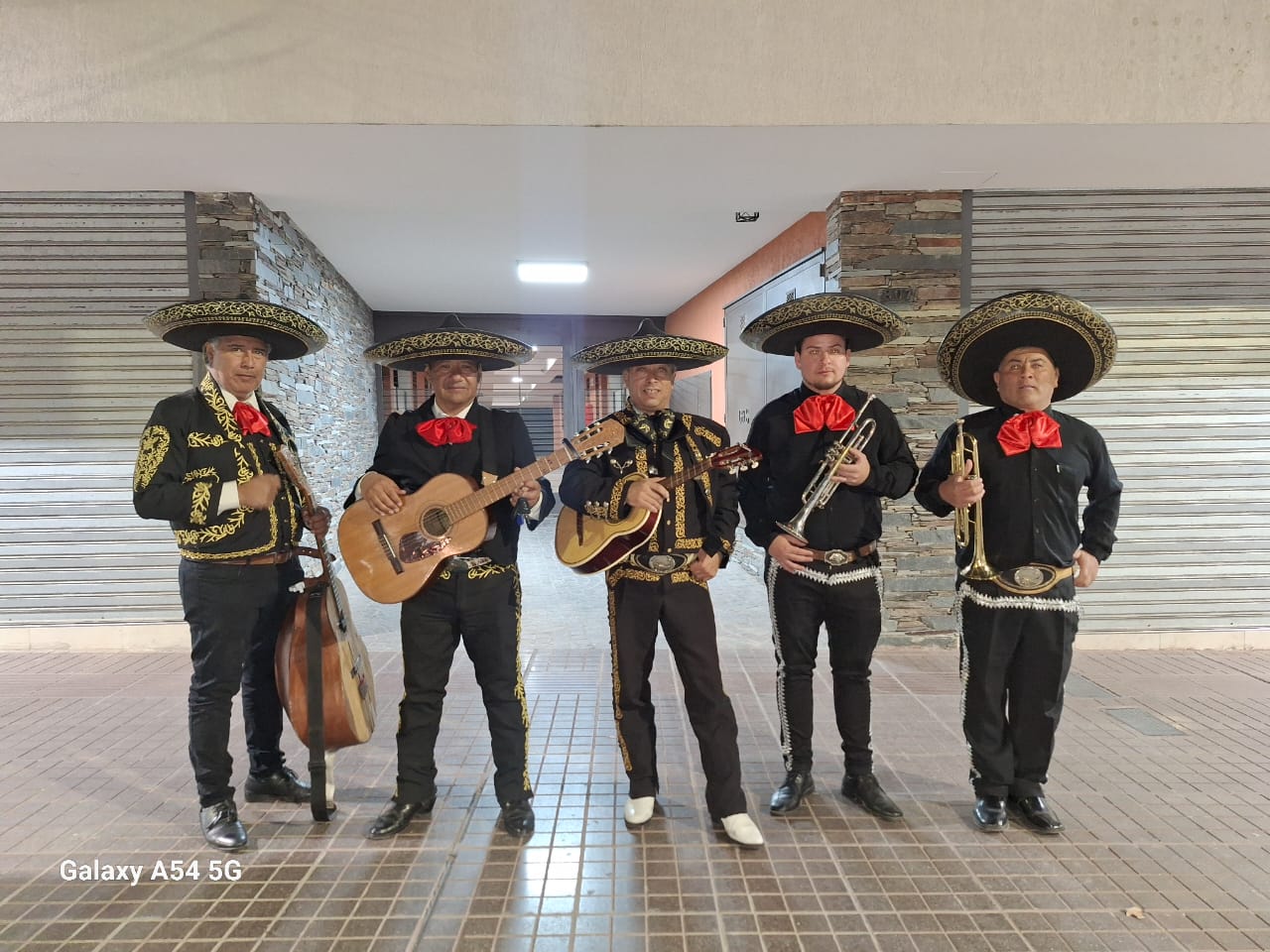 Mariachi Sangre Azteca - Grupo profesional